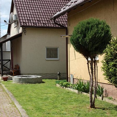 Роман Berehowe Exterior foto