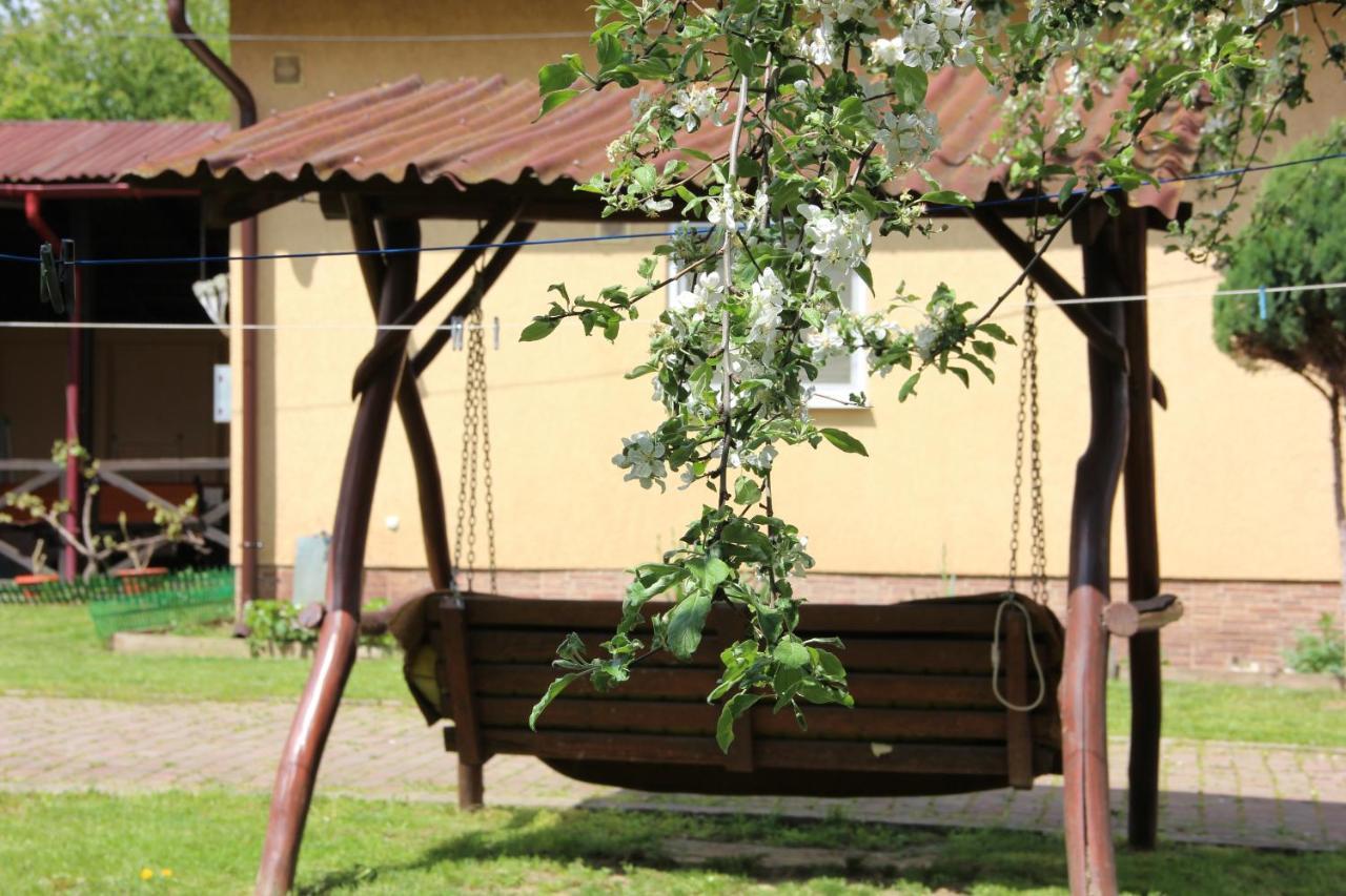 Роман Berehowe Exterior foto